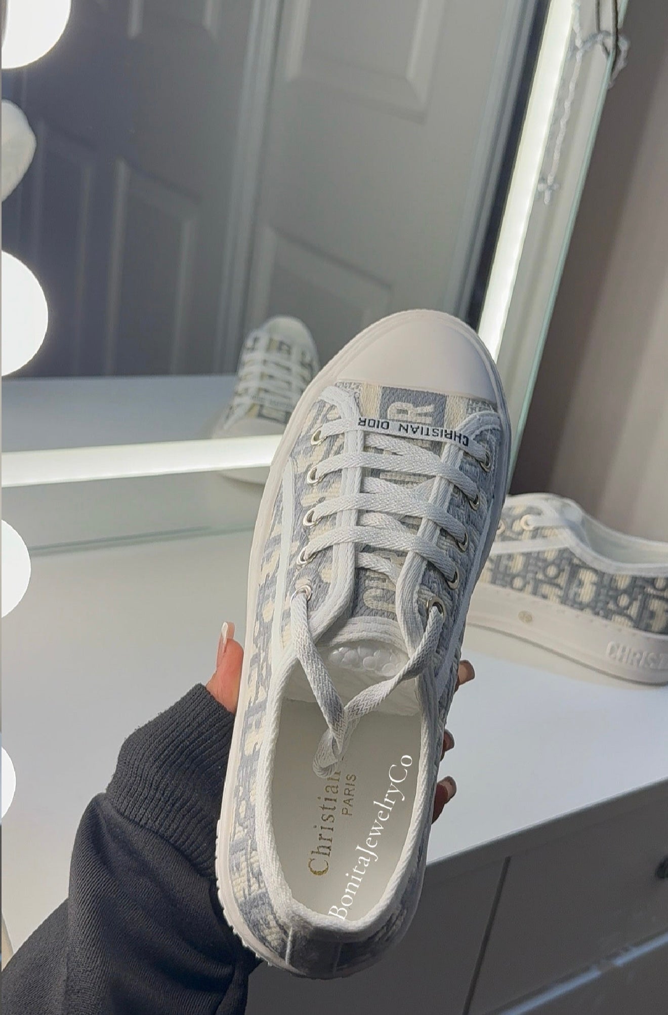 White Unisex Dr Shoes