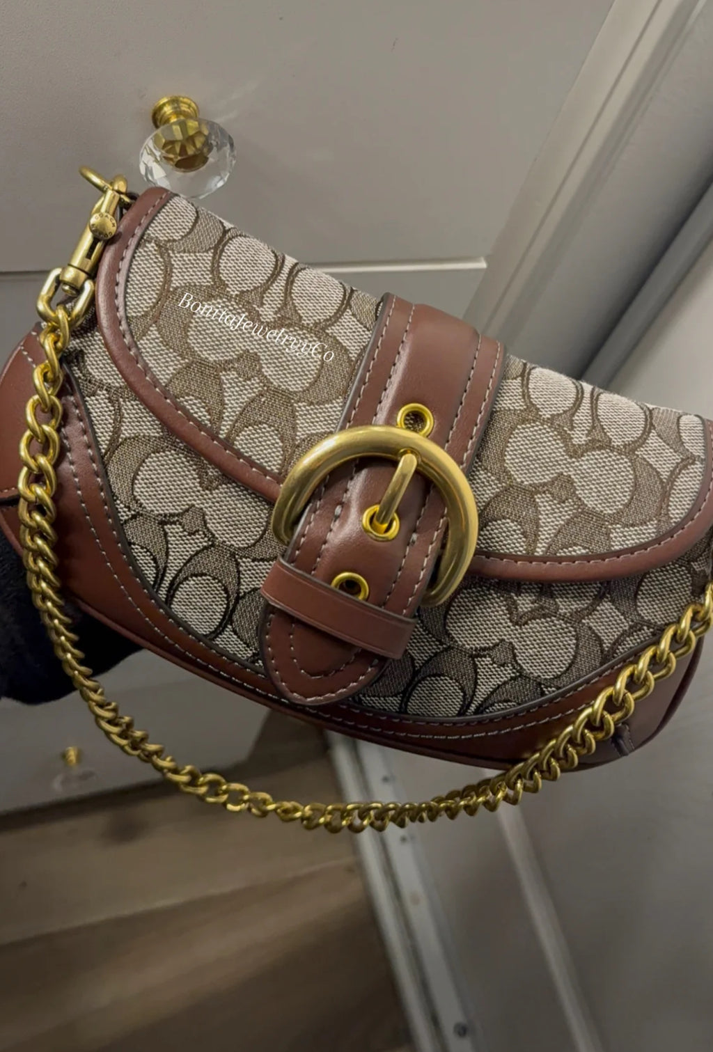 Brand new brown vintage purse