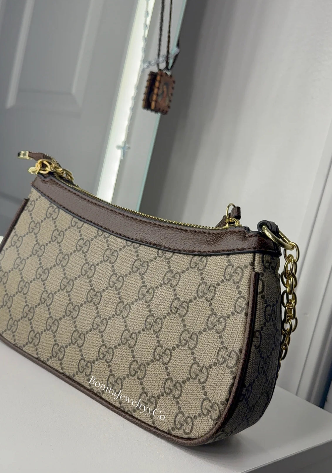 GG cross body purse