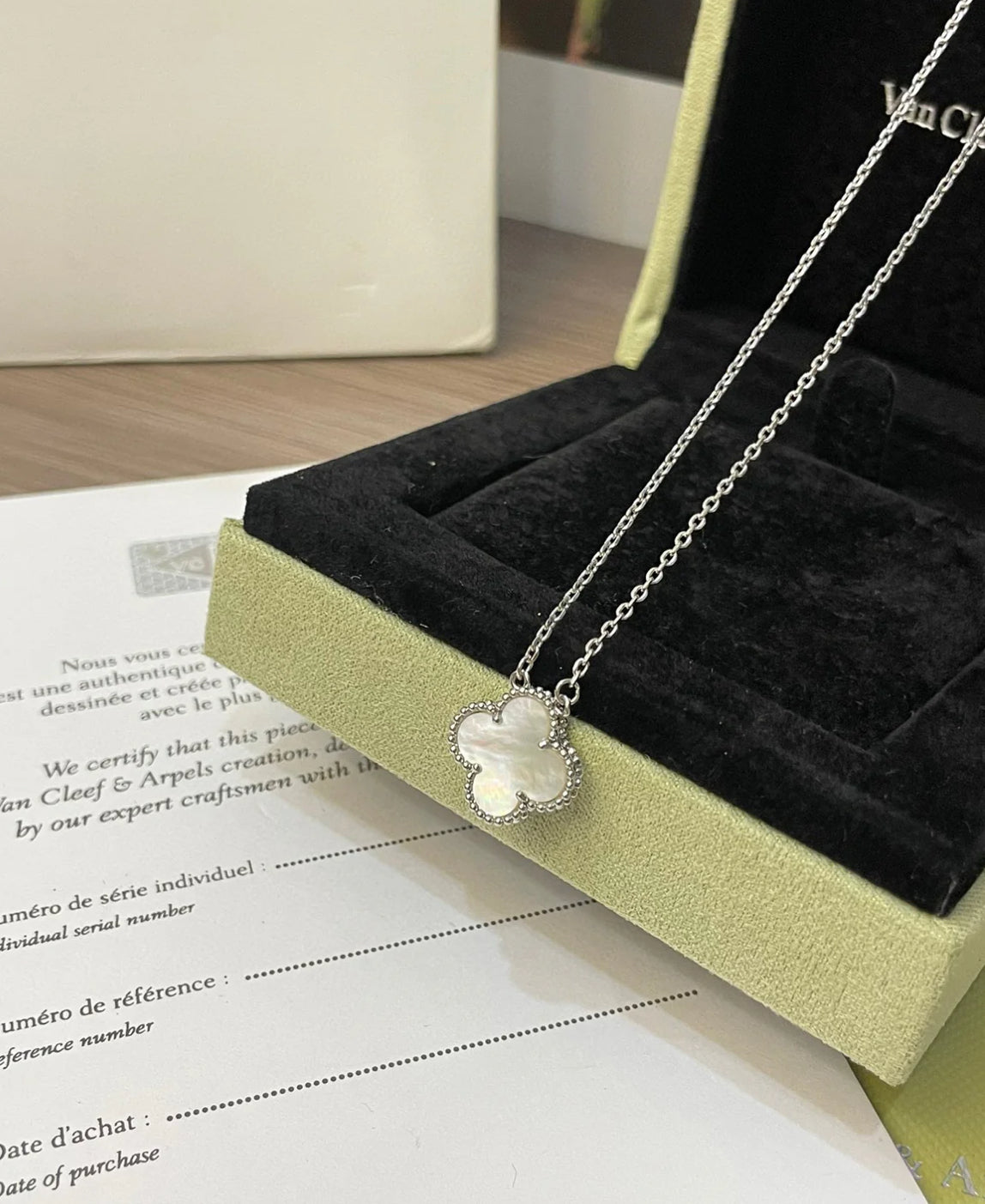 Pearl silver clover necklace with Box