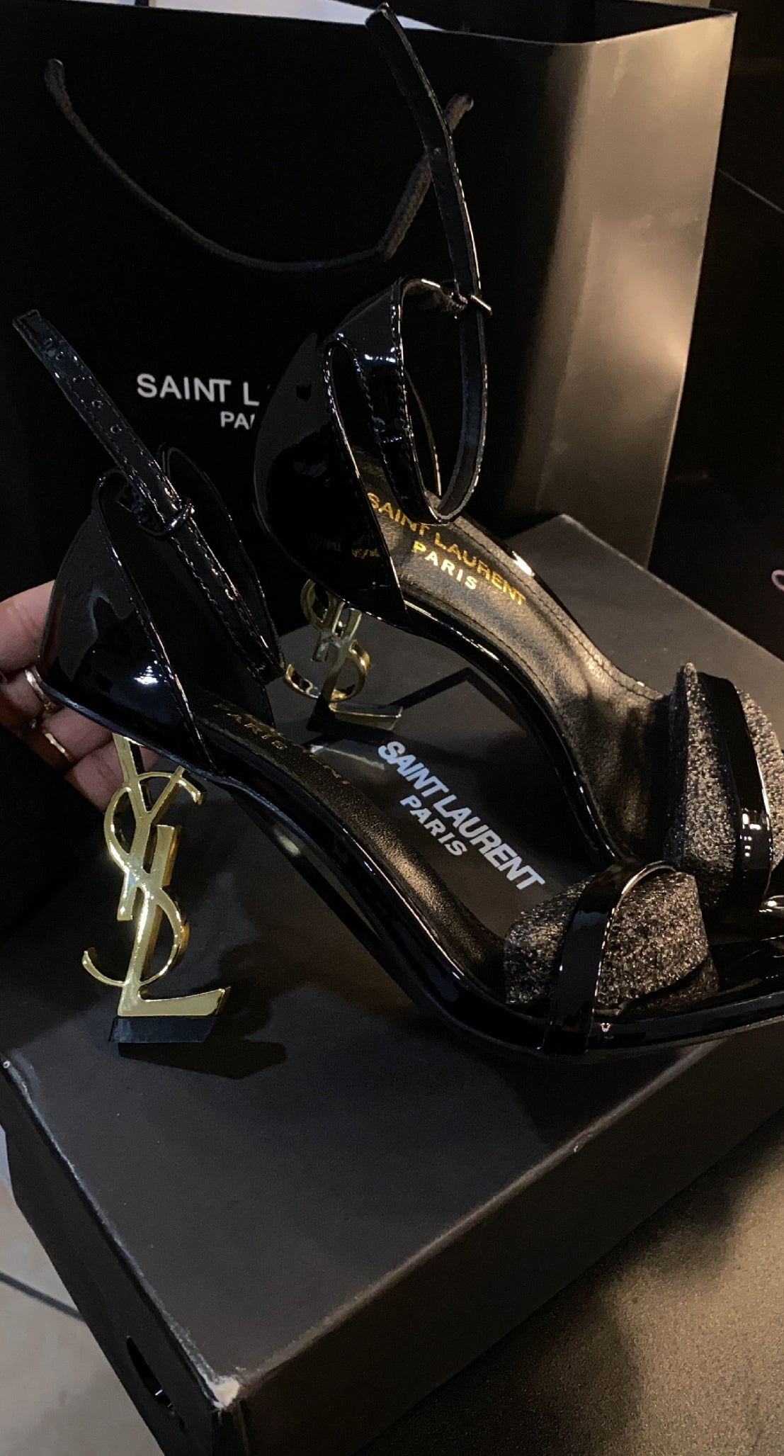 Y/sl Black & gold heels