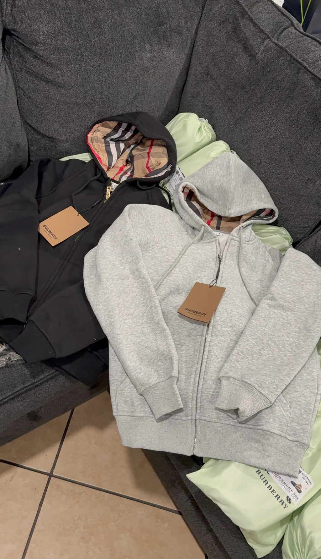 Unisex Berry jacket - available in black and gray ( 100% cotton )