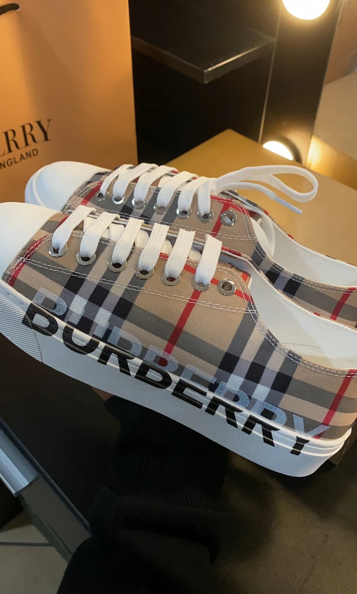 Womans Berrys shoe