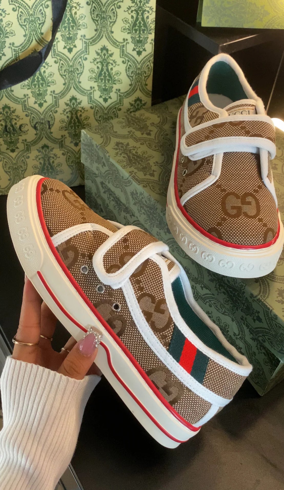 Gg Unisex Shoes with strap