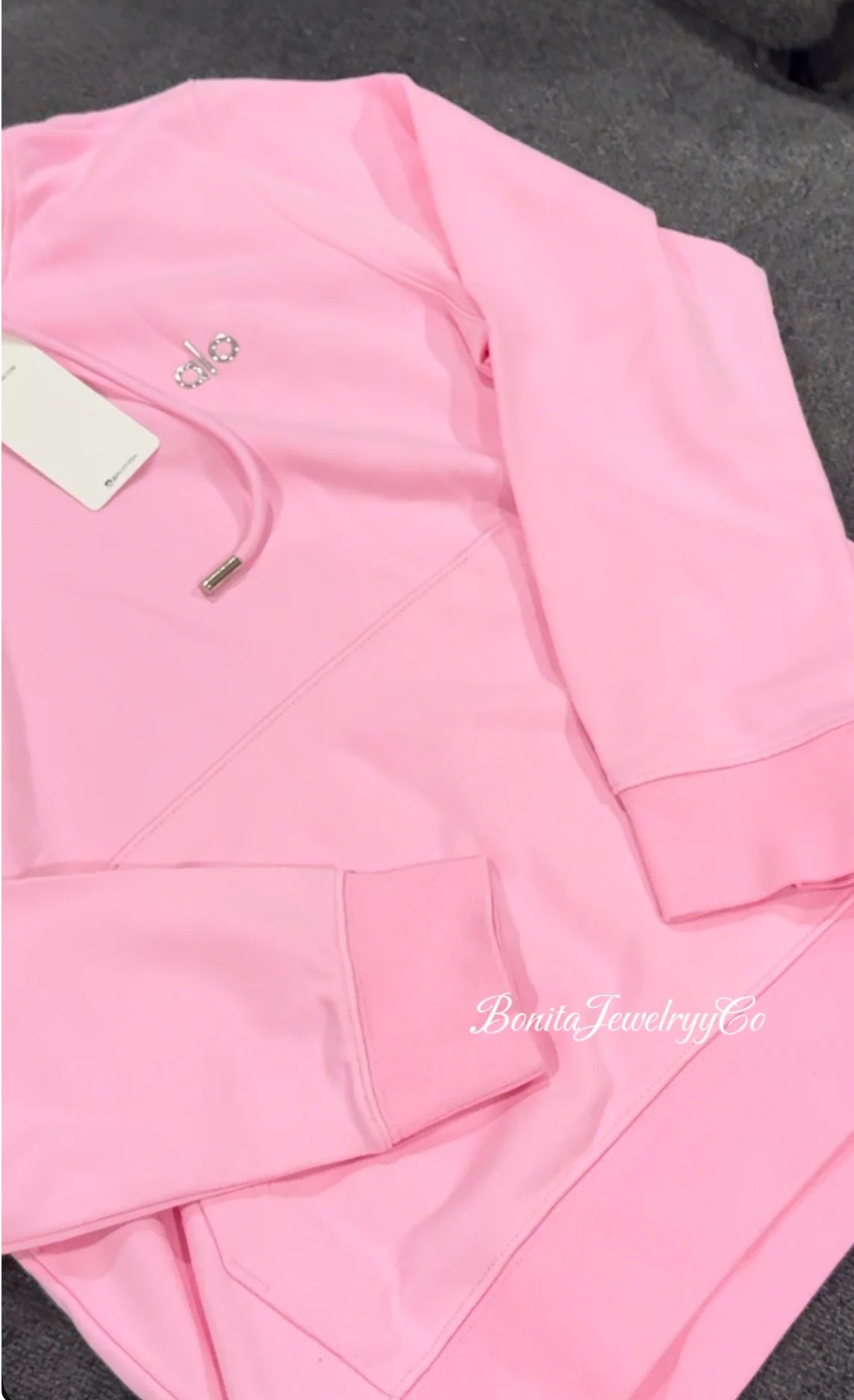 Baby pink hoodie ( Oversized )