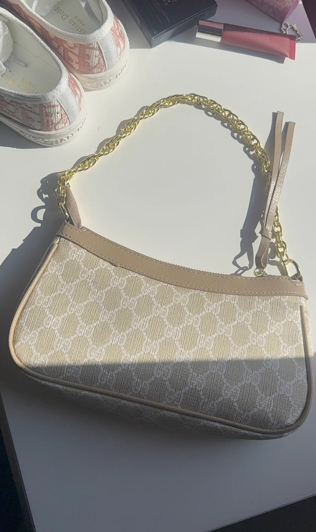 Light brown Gg purse