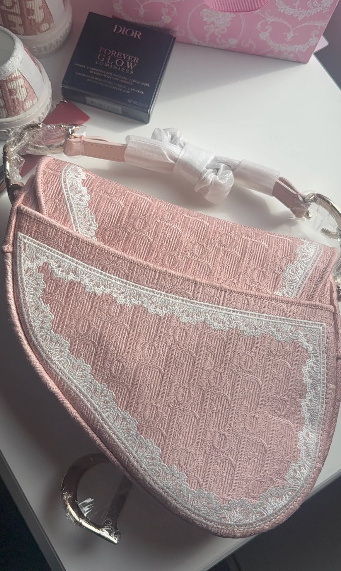 🎀Vintage pink saddle purse