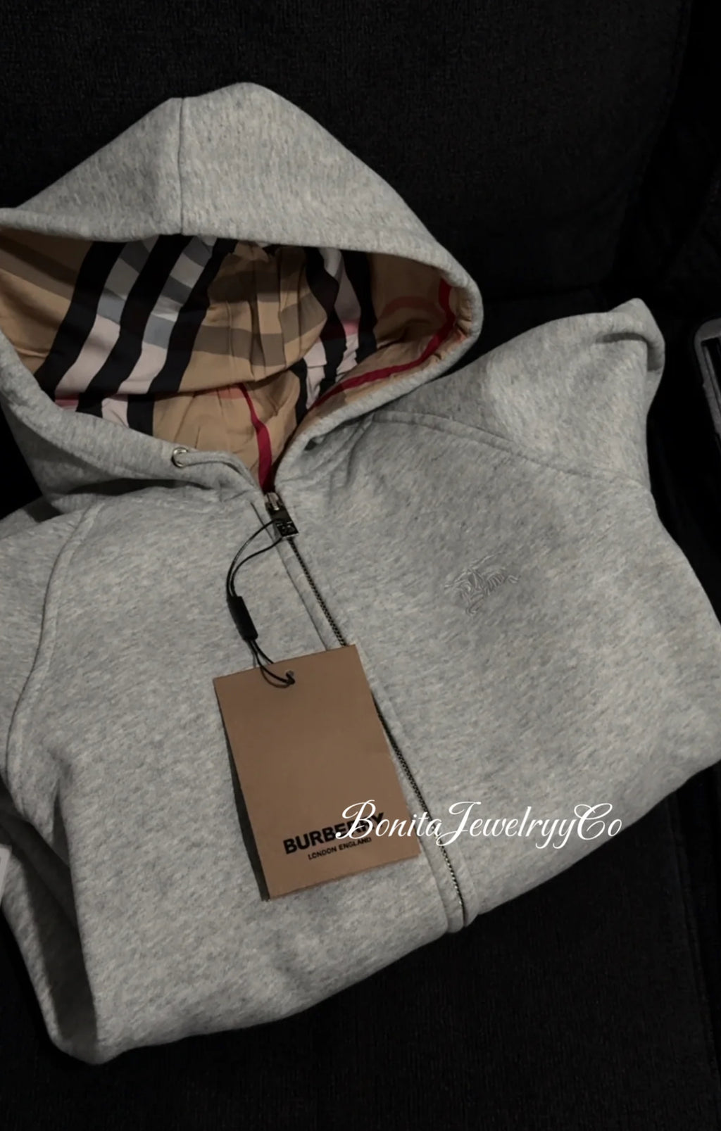 Unisex Berry jacket - available in black and gray ( 100% cotton )