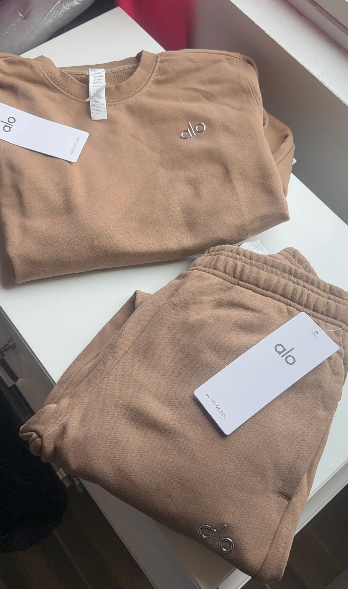 Light brown set of crewneck & sweats