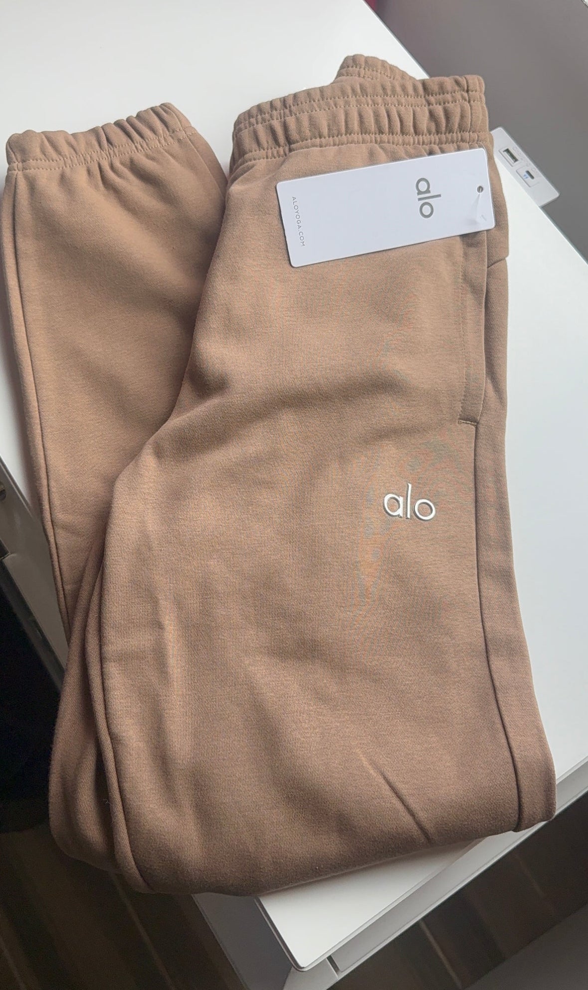 Light brown set of crewneck & sweats