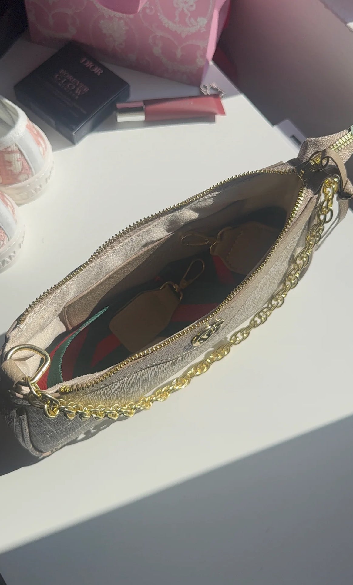 Light brown Gg purse
