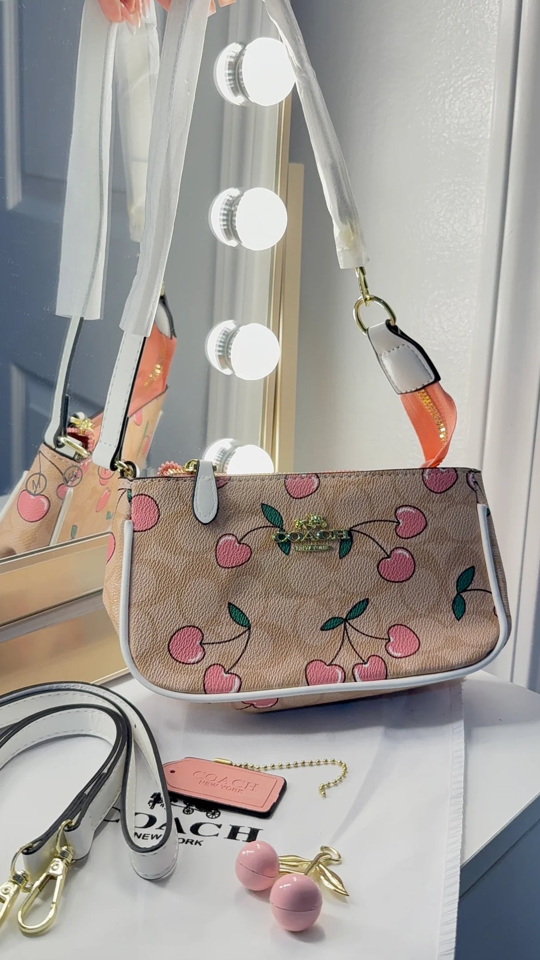 Mini Brown cherry 🍒purse
