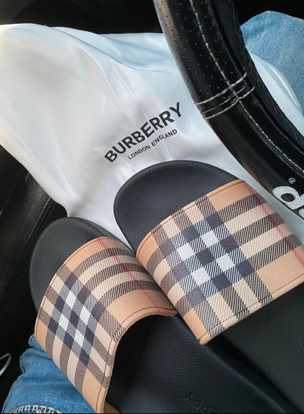 Unisex Berry Slides