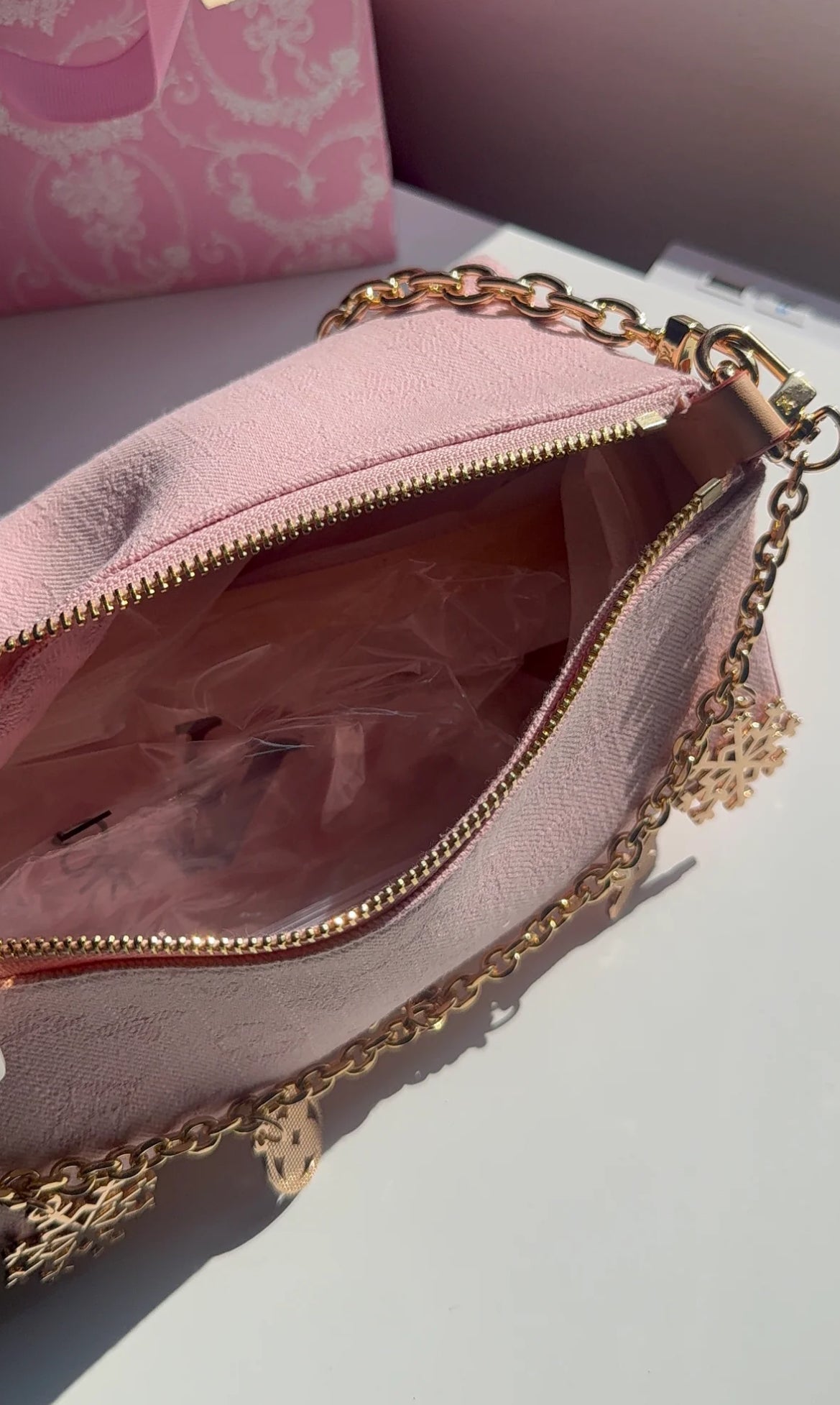 🎀Pink holiday theme purse
