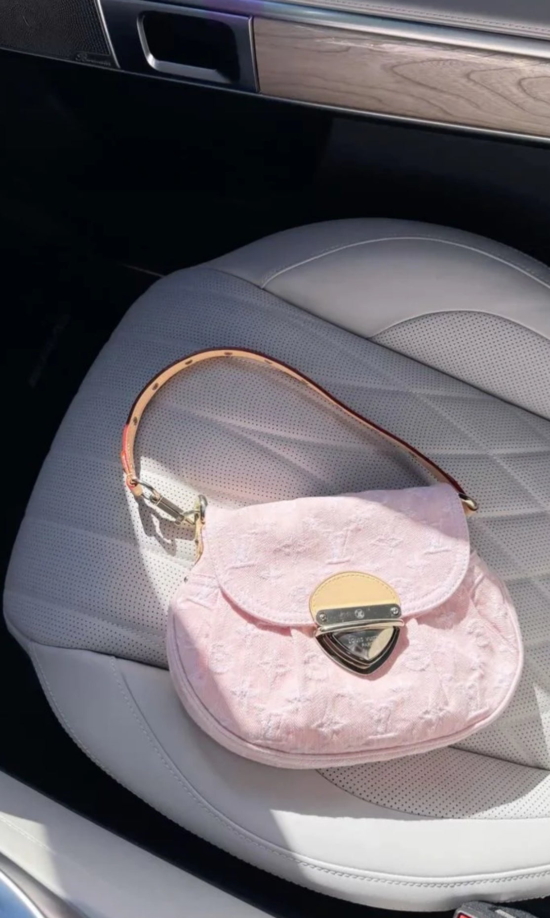 Pretty pink purse with brown straps